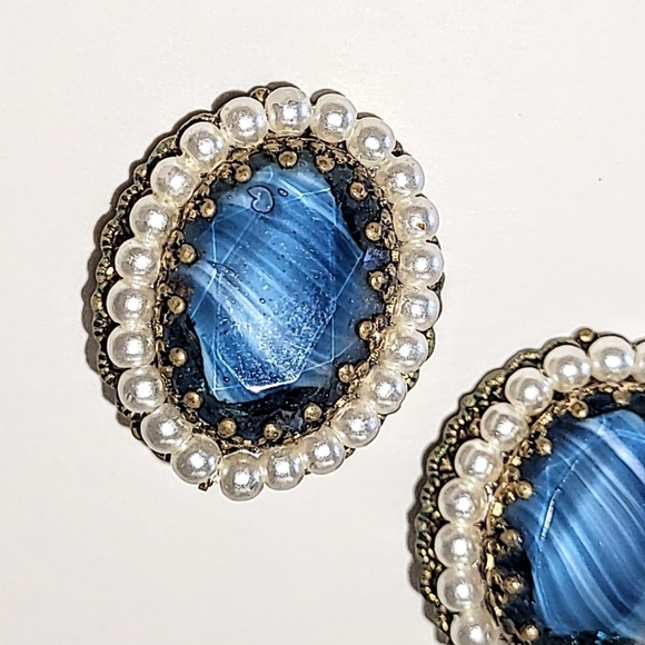 WEST GERMANY BLUE PORPHYRY GLASS CLIP-ON EARRINGS - VINTAGE SIGNED - Picture 2 of 7